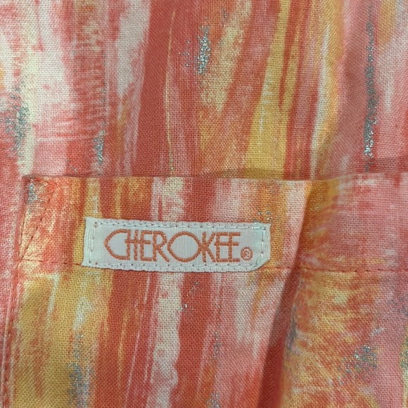 Bundle of 2 MED SCRUB tops - Picture 7 of 7